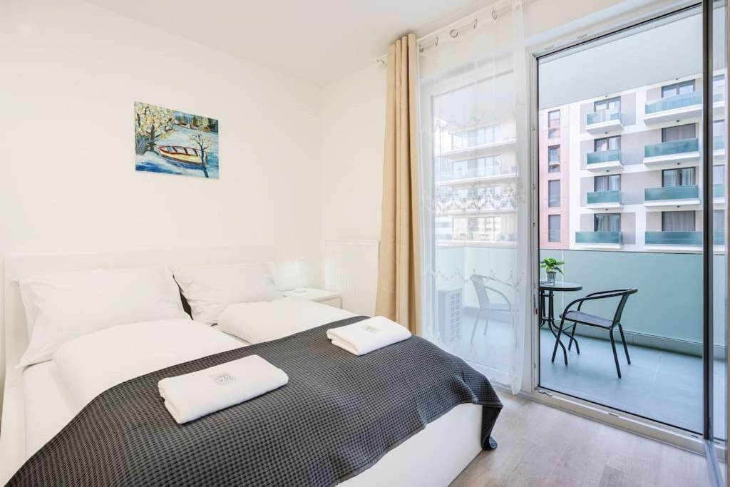 Oaks Studio With Balcony 布达佩斯 外观 照片